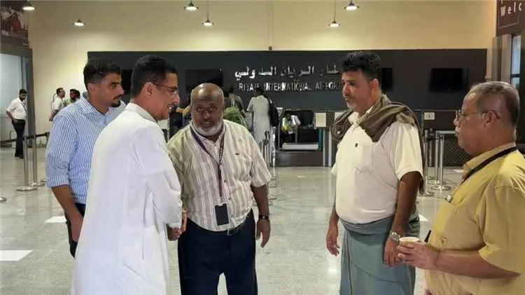 مدير عام أمن الطيران بالهيئة يتفقد سير العمل بمطار...
