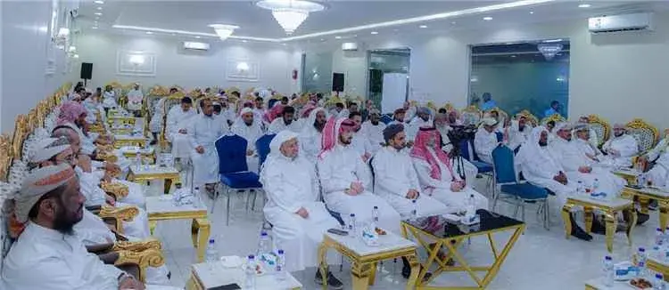 علماء اليمن يدعون للاصطفاف خلف الدولة وتوحيد الخطا...