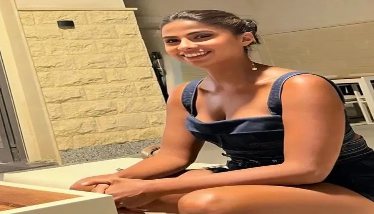 عروس تفاجئ روبي بالإحتفال بعيد ميلادها في حفل زفاف...