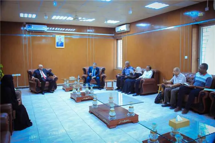 جامعة عدن تتحرك مبكراً لتعزيز حضورها في تصنيف الجا...