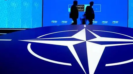 قائد الناتو في أوروبا يعرض في وارسو خطة لصد هجوم ر...