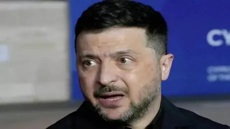 زيلينسكي يرد على تصريح ترامب بشأن تغيير قيادة أوكر...