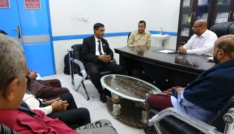 التميمي يزور المركز الوطني لعلاج الأورام بوادي وصح...