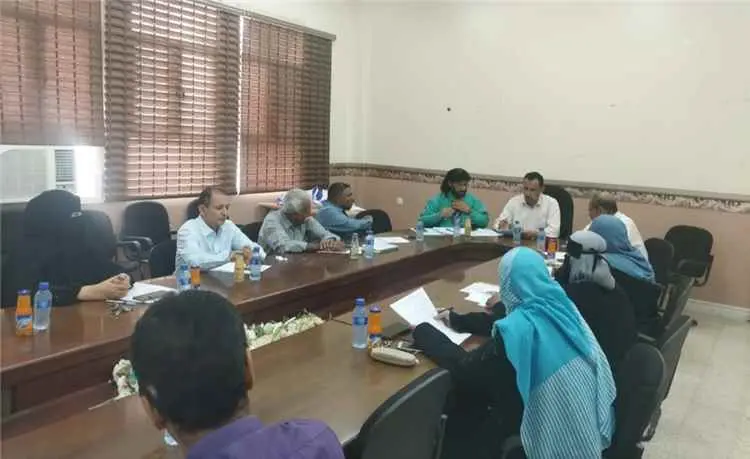 كلية العلوم الإدارية بجامعة عدن تقر الاستعدادات للعام الجامعي الجديد