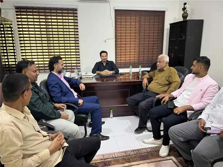 مدير عام إعلام عدن يناقش مع مديري مكاتب الإعلام با...