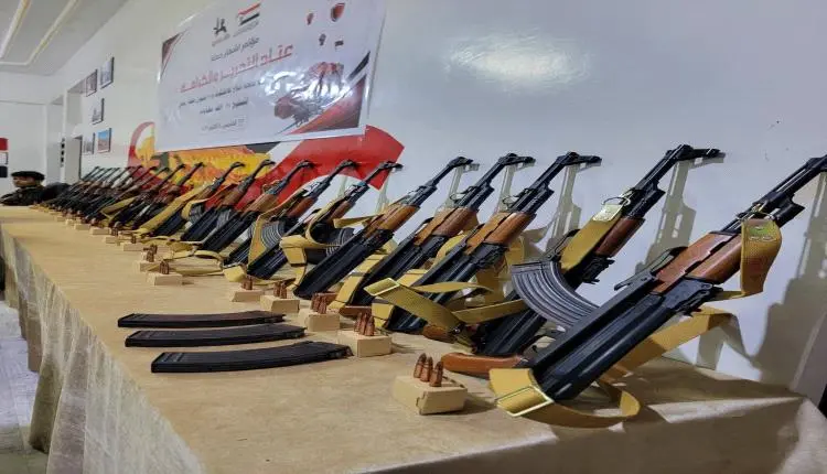 مقاتل يفضح تبرعات تعز.. حياة الذبحاني بأموال الشعب...