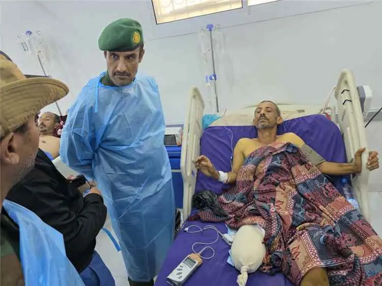 العميد الربيعي يتفقد جرحى القوات المسلحة الجنوبية...