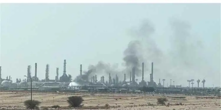 هجوم يطال منشأة نفطية.. والسعودية تتوعد الحوثيين ب...