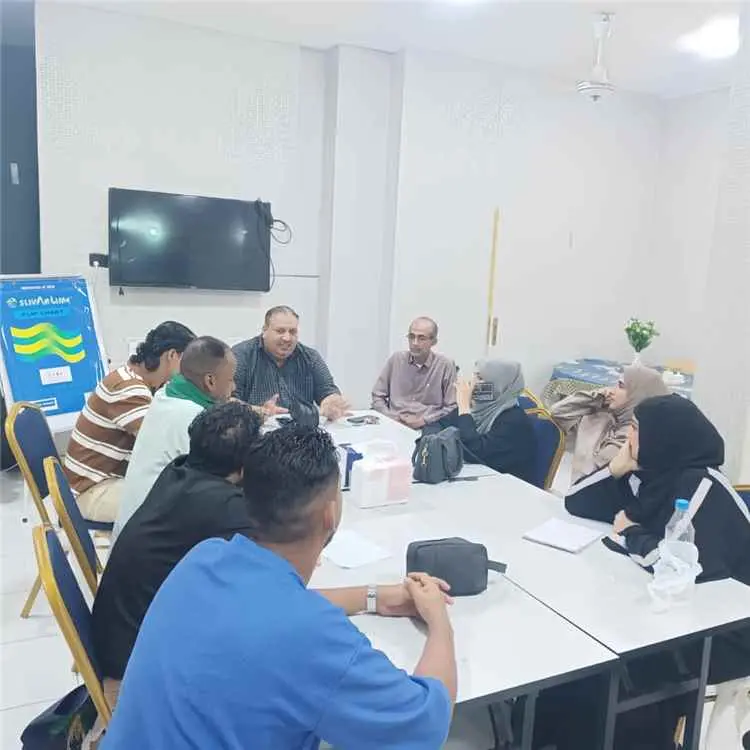 تحالف "كلنا أمن عدن" يعقد اجتماعًا موسعًا لمناقشة الخطة الميدانية والتدابير الاحترازية بالتنسيق مع إدارة الأمن