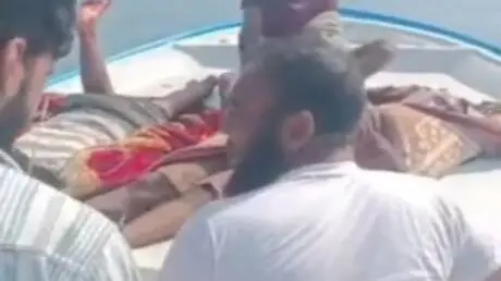 إصابة ثلاثة أشخاص بهجوم مسيّرة على قارب صيد جنوب إ...