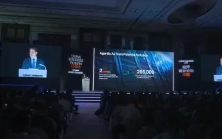 سلطان المنصوري: 2.1 تريليون درهم حجم التجارة غير ا...
