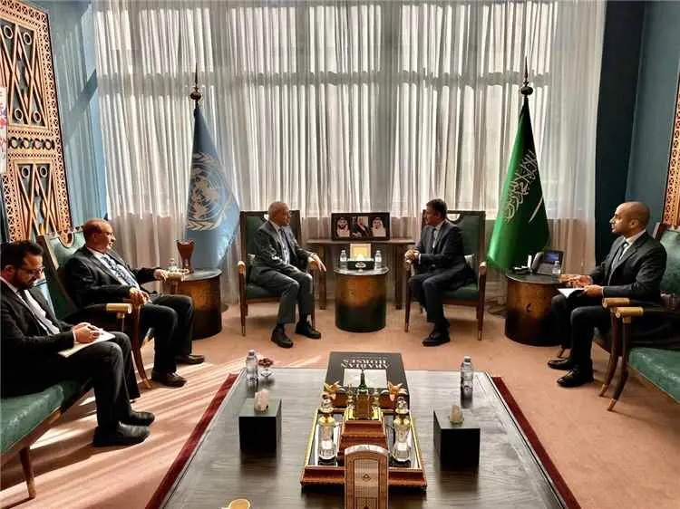 نائب وزير الخارجية يبحث مع المندوب السعودي الدائم في جنيف الأوضاع الإنسانية وتداعيات التصعيد الحوثي