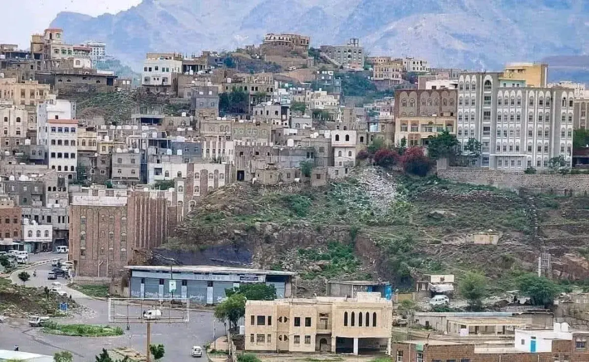 تعز تحت النار: اعتداءات حوثية تصيب مدنيين وتخنق المدينة