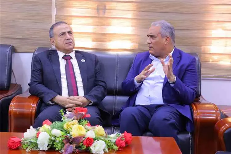 رئيس جامعة عدن يبحث مع وزير التربية والتعليم سبل ت...