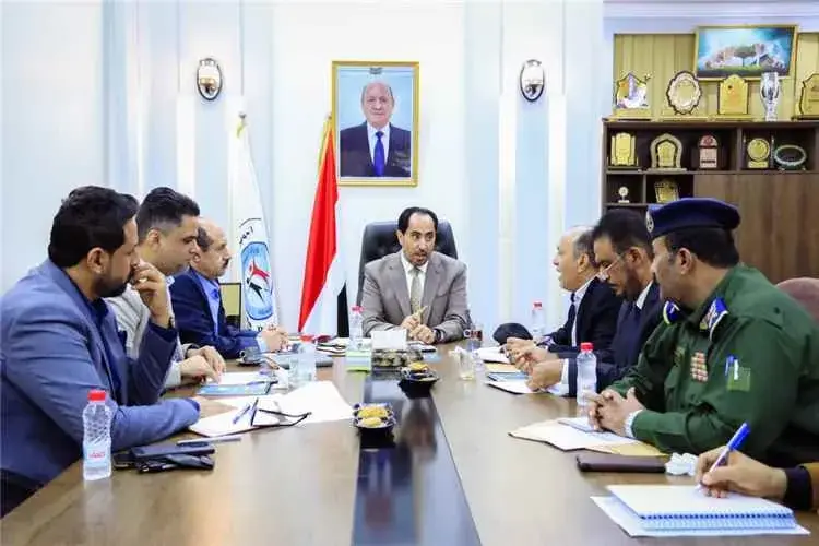 لجنة الدعم والإسناد تبحث احتياجات المتضررين وتسيّر...