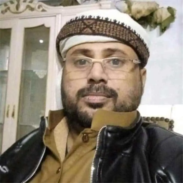 مدير صندوق النظافة بأحور عوض لبيض يهنئ وائل الزري...