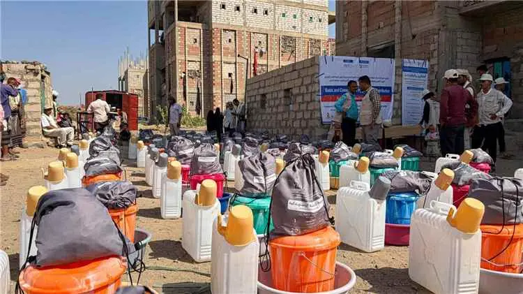 بدعم من صندوق التمويل الإنساني في اليمن.. توزيع حق...