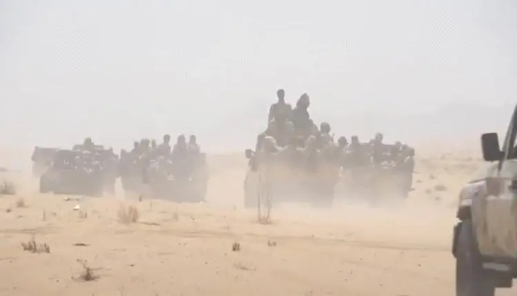 القوات المسلحة تدخل مديرية المجزر شمال مأرب وفرار جماعي لعناصر الحوثي