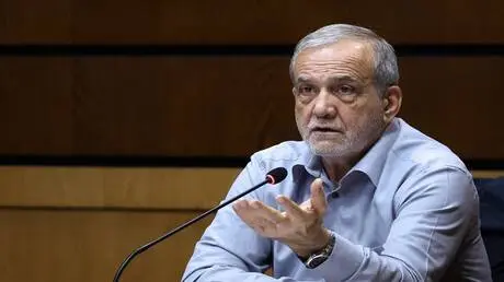 الرئيس الإيراني يعتبر "تحالف مكة" خطوة إلى الأمام...