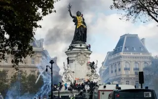 نصف مليون متظاهر بفرنسا احتجاجاً على الغلاء واعتقا...