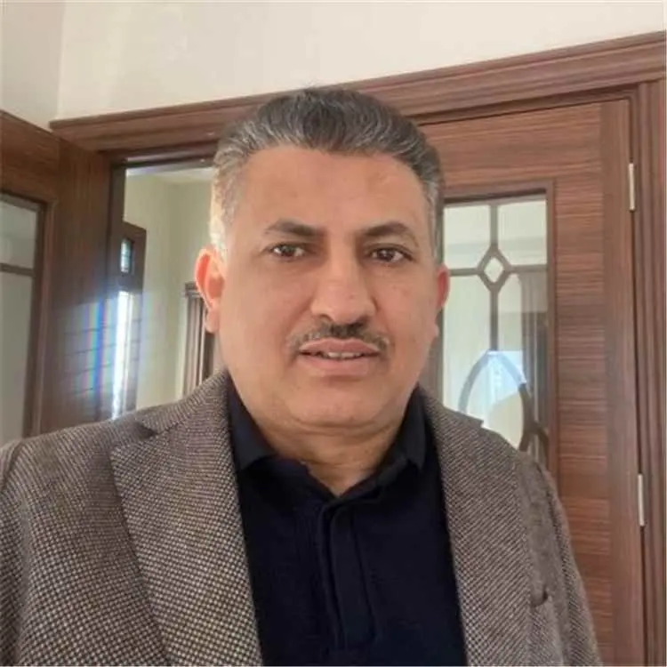 علي الجرادي: حين يرانا أشقاؤنا بعيون إيرانية.. من...