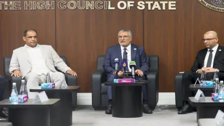 ليبيا.. تكالة يدعو إلى توحيد سلم الرواتب وفق الإمك...