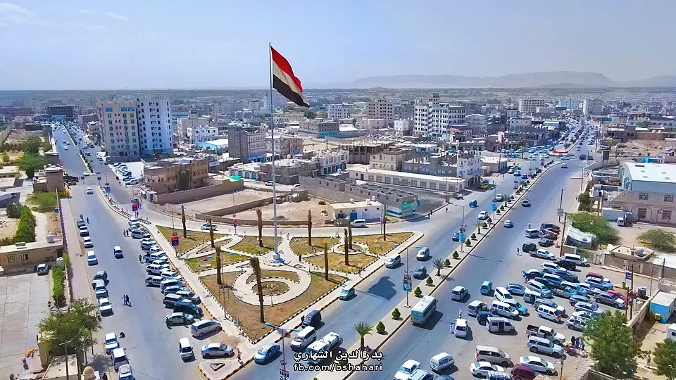 مليشيات الحوثي الإرهابية تستهدف مدينة مأرب بثمانية...