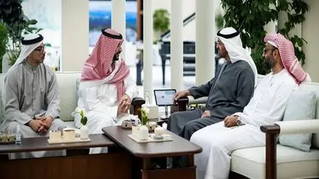 مستشار رئيس الإمارات يوضح دلالات زيارة الأمير خالد...
