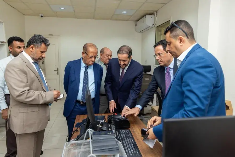 عضو مجلس القيادة عثمان مجلي يطلع على سير إجراءات ت...