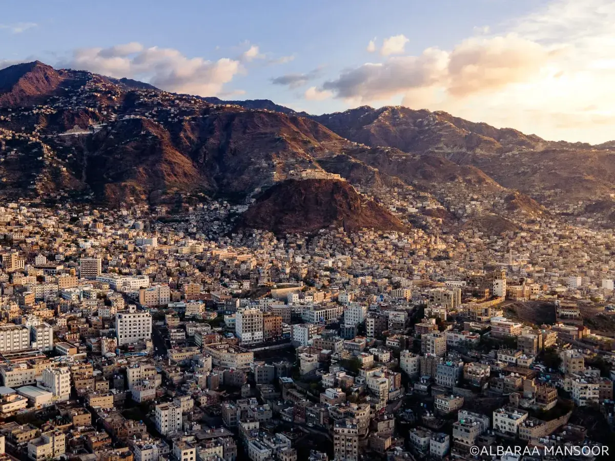 أوقاف تعز يدين مساعي الحوثيين لتطييف المجتمع عبر المساجد وشن حملات اختطاف بحق المواطنين