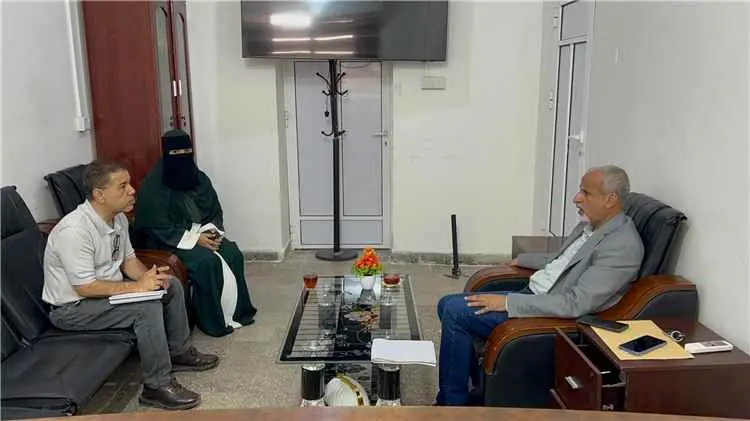 الوكيل الشبحي يلتقي المدير الإقليمي لمنظمة «يمان» ويبحث التدخلات الصحية المستقبلية