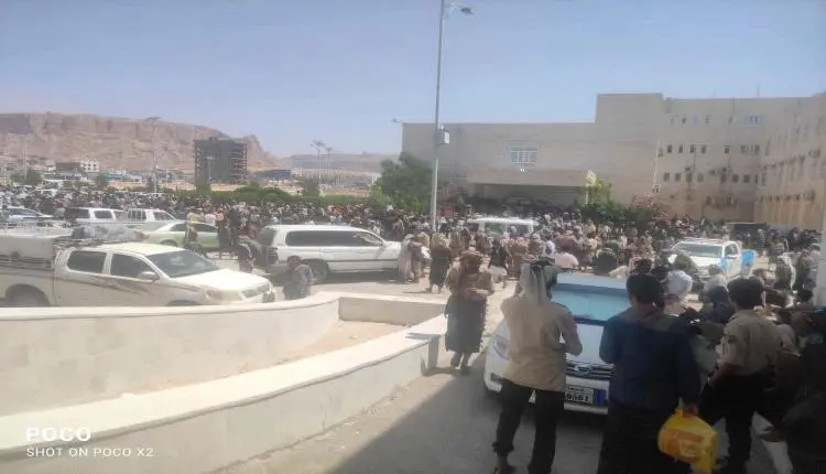 محلي شبوة يعلن الحصيلة الأولية لضحايا الهجوم الحوث...