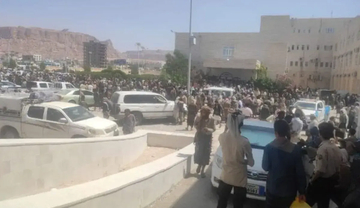 مقتل 40 جندياً بهجوم حوثي في شبوة وتجدد المعارك قر...