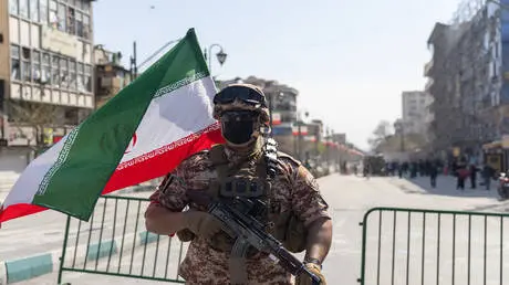 الحرس الثوري يحدد إجراءات اتخذتها إيران أفقدت الأم...
