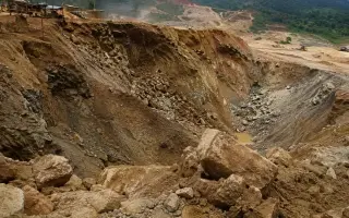 14 قتيلا إثر انهيار منجم ذهب في كولومبيا