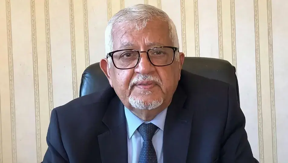 السفير ياسين سعيد نعمان : هجوم الحوثيين بالصواريخ...