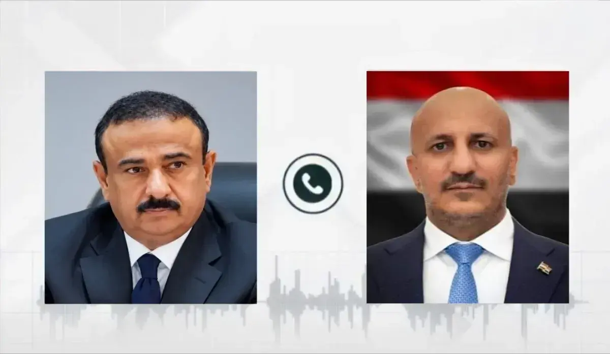 طارق صالح يعزّي محافظ شبوة ويؤكد محاسبة الحوثيين ع...