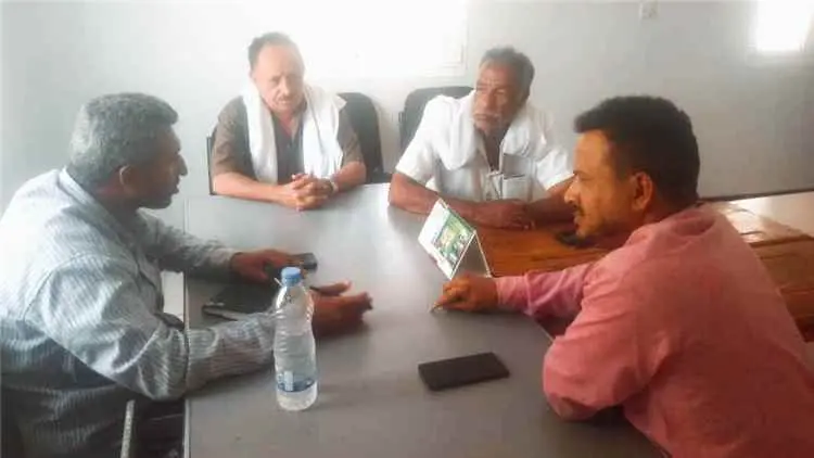 مدير عام مديرية لودر يلتقي مندوب شركة الغاز لبحث ت...