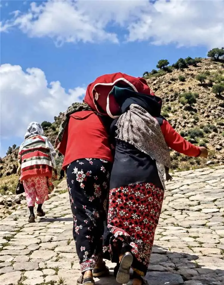 من صبر إلى قلب تعز.. مشاهد الضحايا تفضح الكلفة الإ...