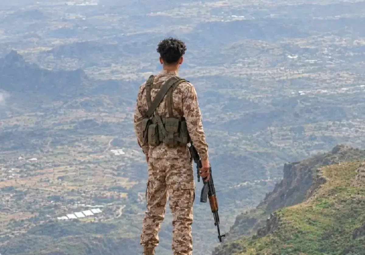 جبهة صبر: دعوات لتعزيز أبطال تعز بأسلحة نوعية لموا...