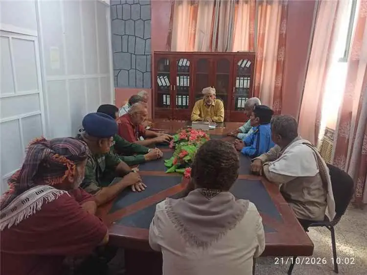 مدير عام زنجبار يرأس اجتماعًا للجنة الأمنية ويؤكد أهمية اليقظة وتعزيز التنسيق الأمني
