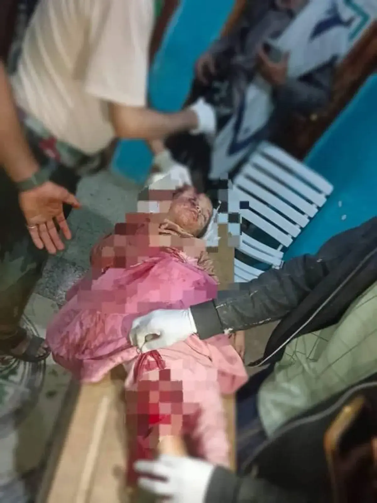 جرائم حوثية جديدة بتعز.. استشهاد مدني قنصاً وإصابة امرأة وطفلة بقصف مدفعي طال قرية كحلان بصبر الموادم