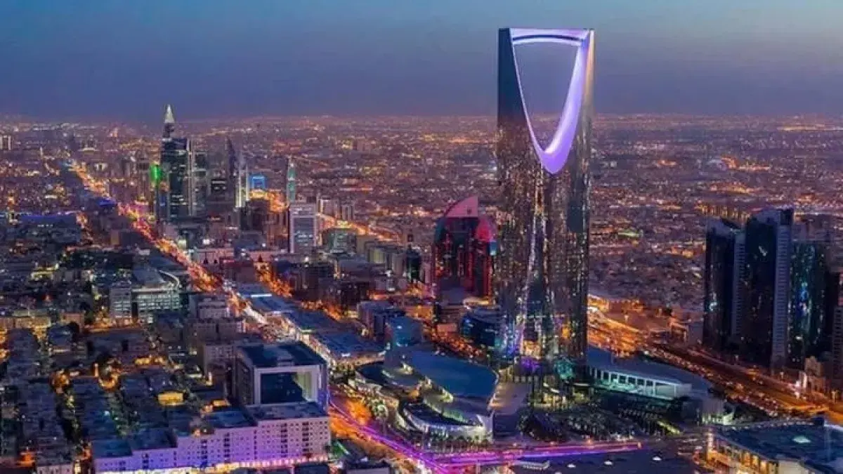 واشنطن تأمر موظفيها وعائلاتهم بمغادرة السعودية وسط...