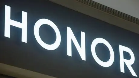 Honor تتحدى آبل وسامسونغ بهاتفها الجديد