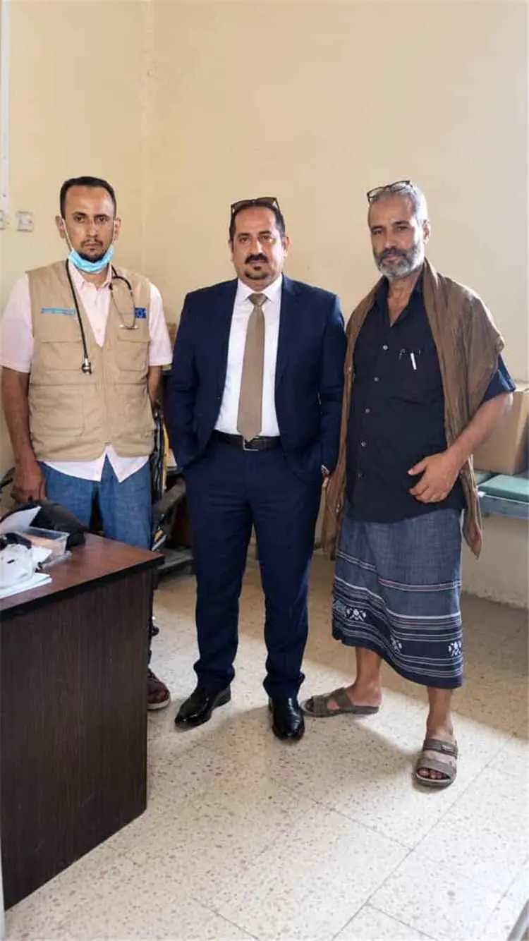 الحريري والمنتصر .. يتفقدان عمل العيادة الطبية الخ...