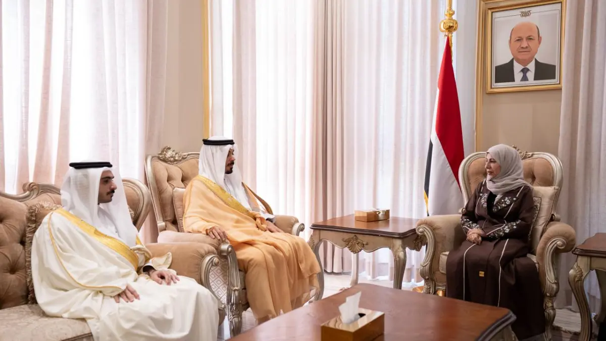 وزيرة الخارجية تبحث مع السفير البحريني العلاقات ال...
