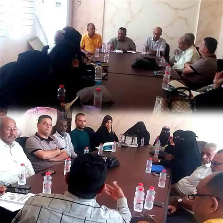 مدير تربية خور مكسر يعقد اجتماعاً موسعاً بمديري مد...