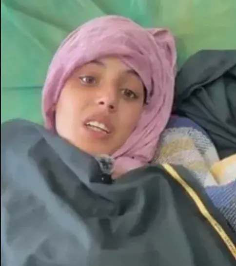 قناص حوثي يحاصر أمرأة داخل منزلها ليومين في صبر بت...