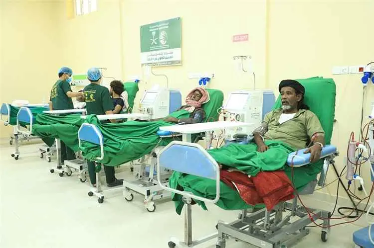 مركز الغسيل الكلوي بالغيضة يقدم 1463 خدمة طبية مجا...