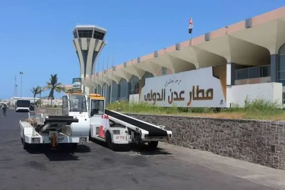 عاجل.. مليشيا الحوثي تشن هجوم صاروخي على مطار عدن